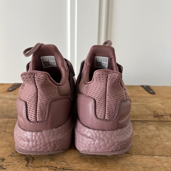 Adidas Ultraboost 1.0 - Picture 12 of 15